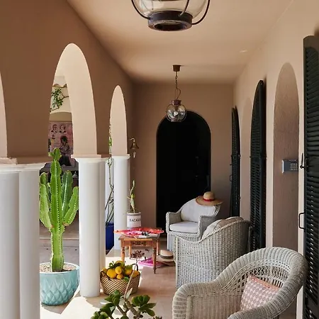Bed & Breakfast Philae